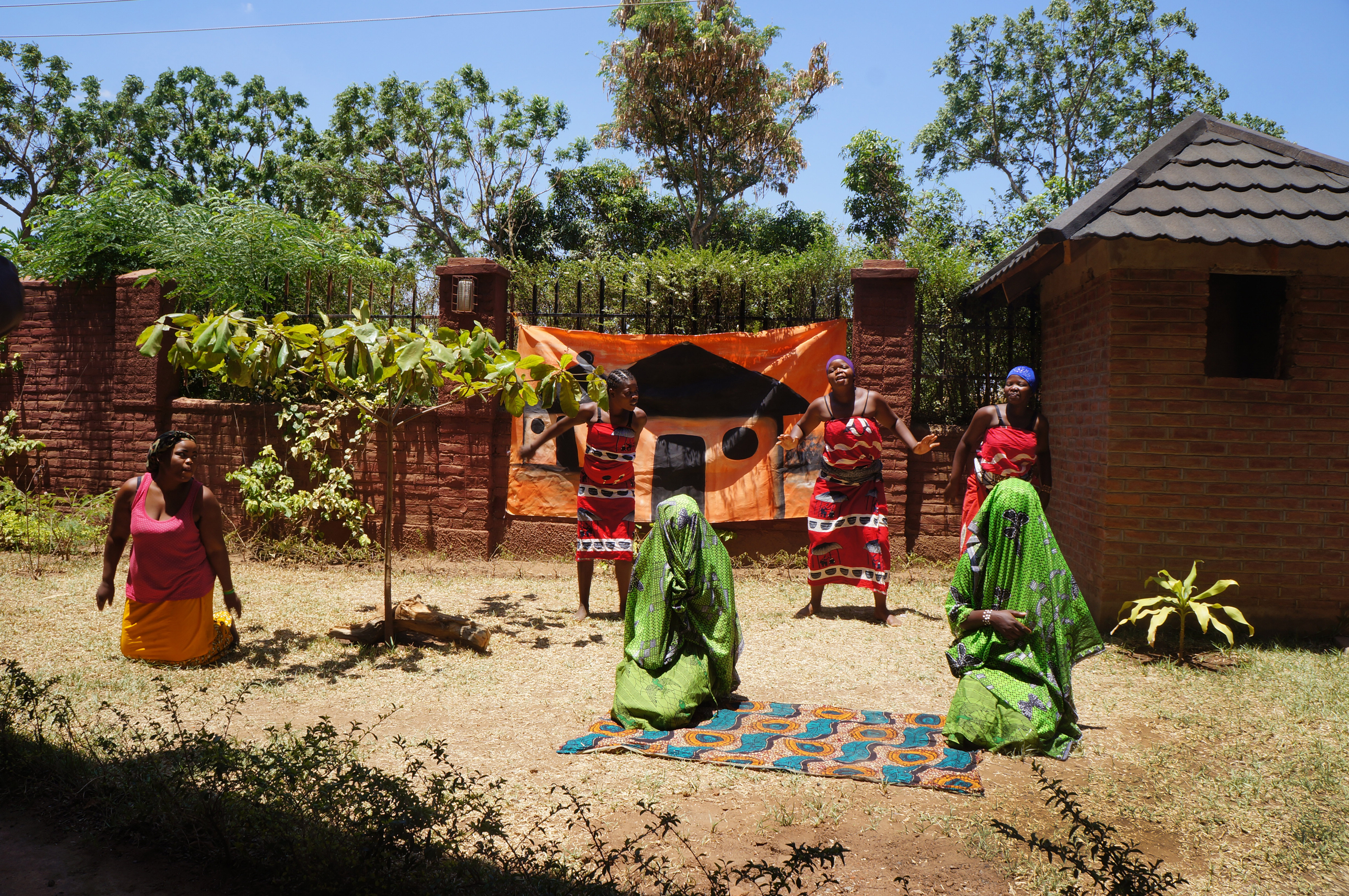 Malawi folktales come to the theatre - project image